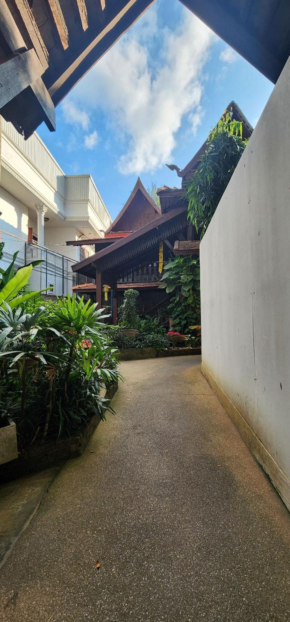 Club One Seven Gaymen Chiang Mai Ξενοδοχείο Εξωτερικό φωτογραφία