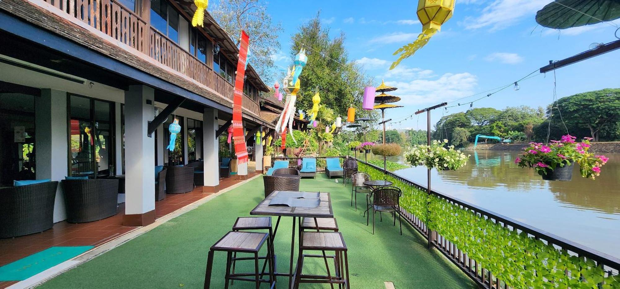 Club One Seven Gaymen Chiang Mai Ξενοδοχείο Εξωτερικό φωτογραφία